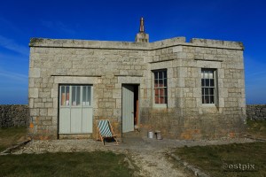 Brreakfast in the sun at Tibbetts